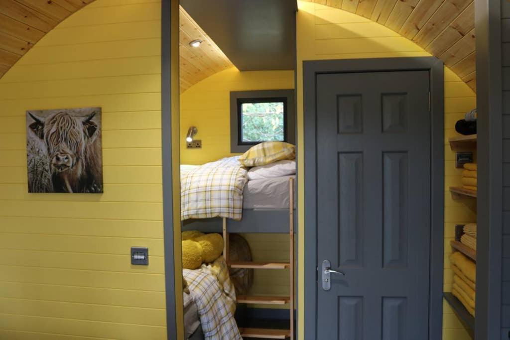Glampods Glamping Pod - Meet Highland Cows And Sheep Elgin Villa Luaran gambar