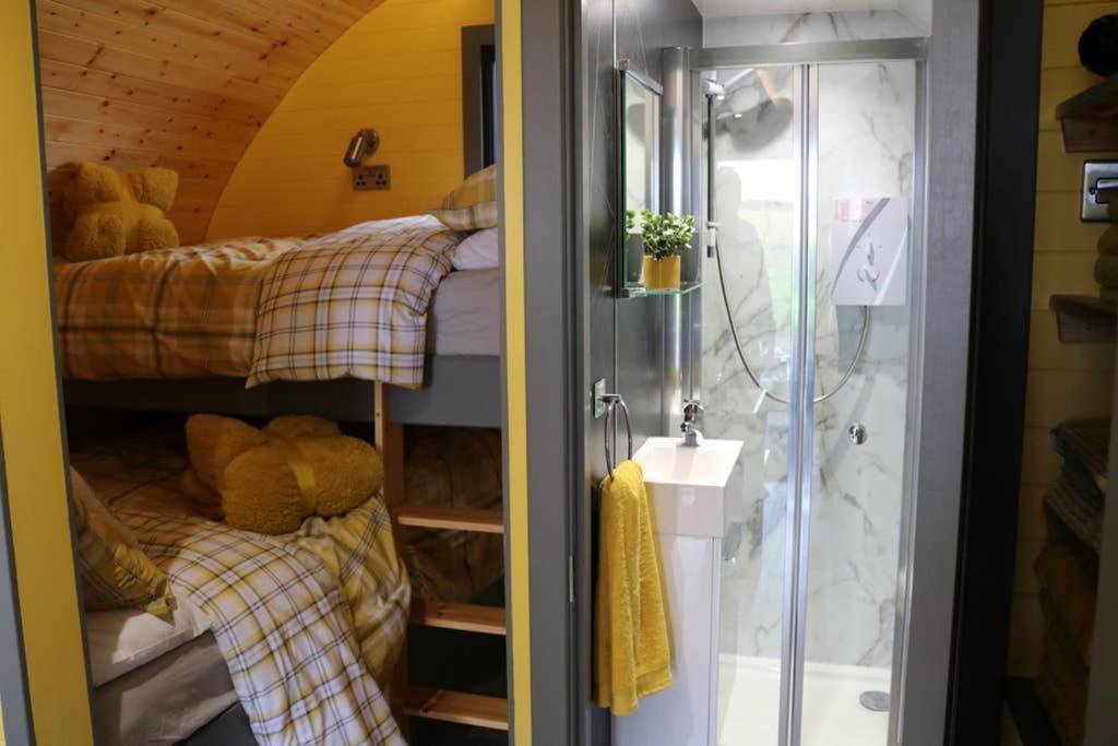 Glampods Glamping Pod - Meet Highland Cows And Sheep Elgin Villa Luaran gambar